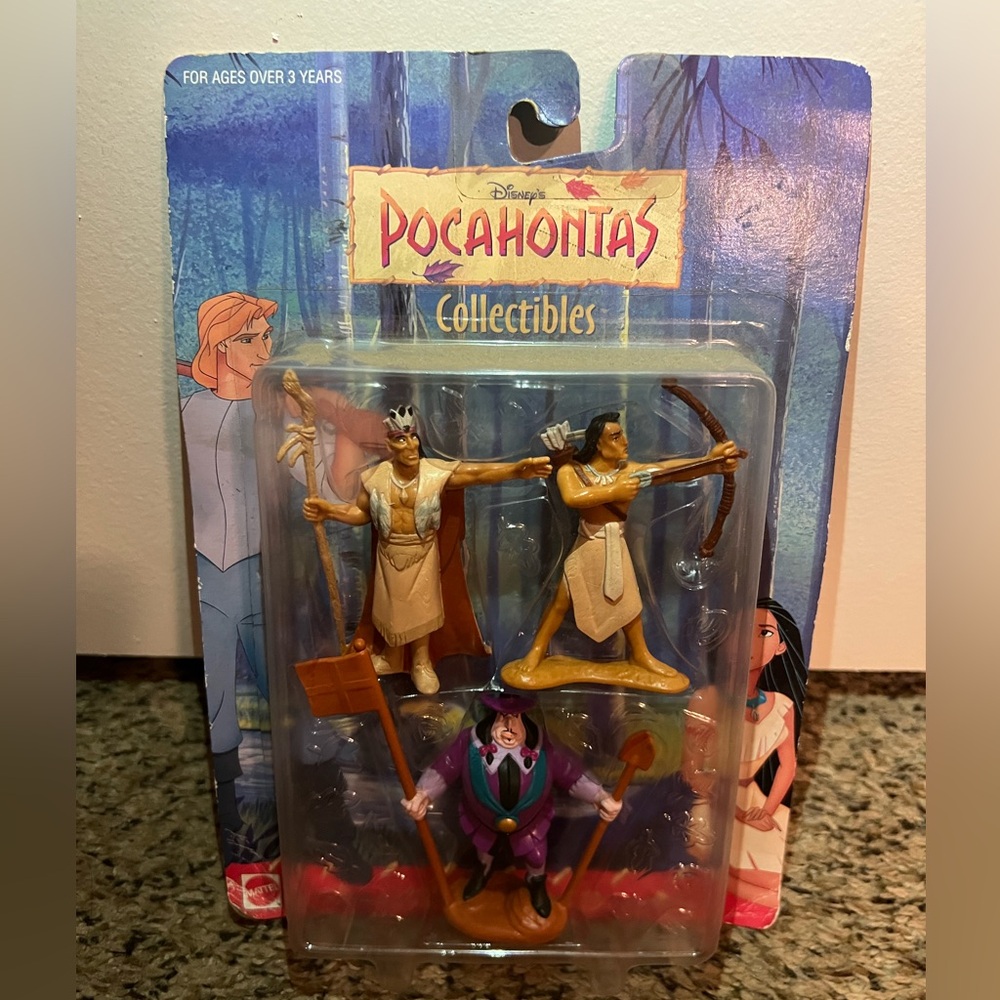 Pocahontas Disney collectibles